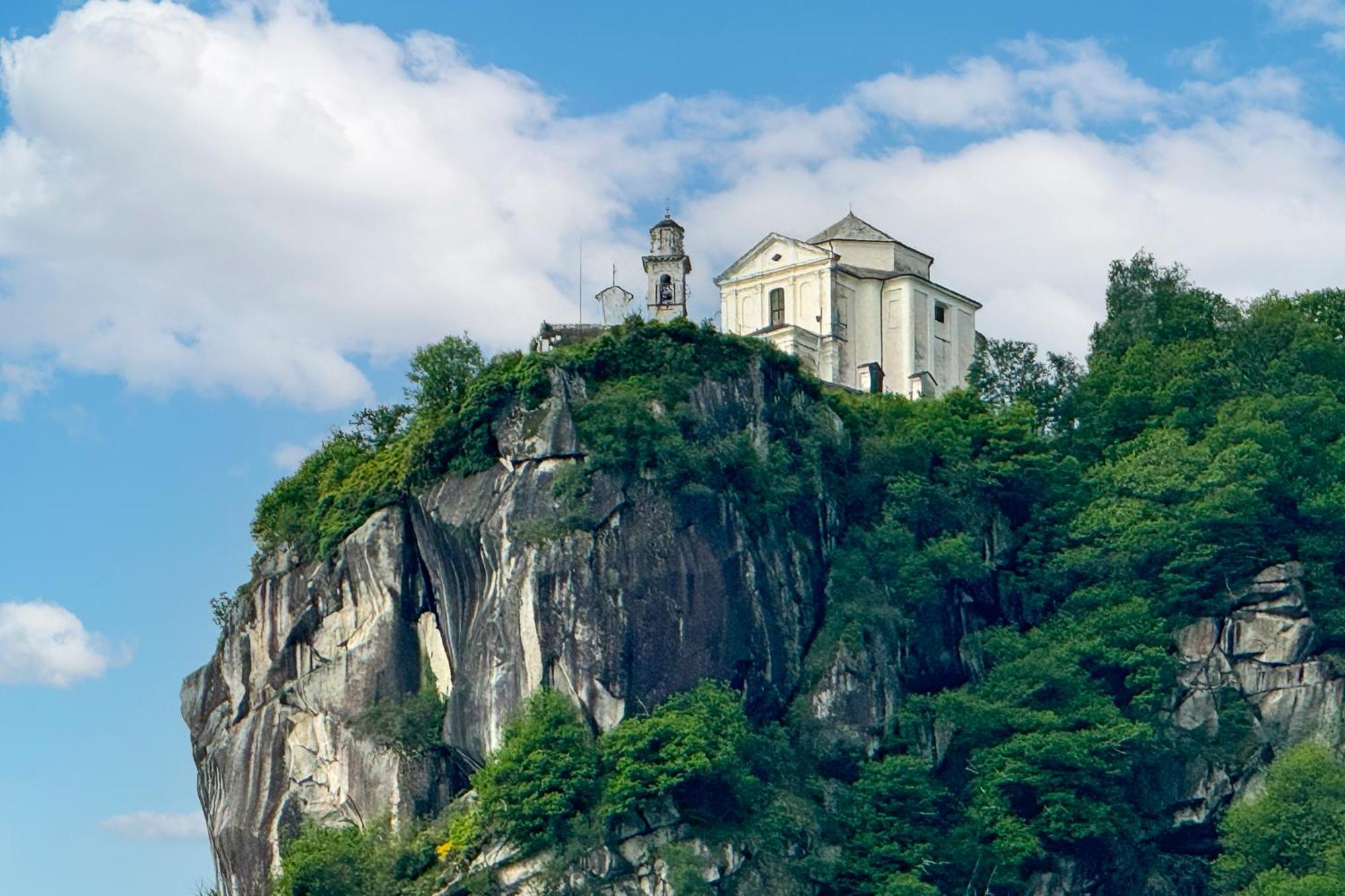 Appartamento Alberti Con Vista Lago Madonna Del Sasso Exterior foto